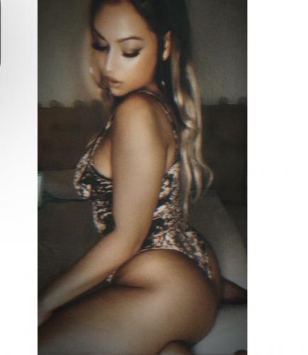 Svensk porrig cam modell, gör flera tjänster. obs! ej träffar - Escort Stockholm