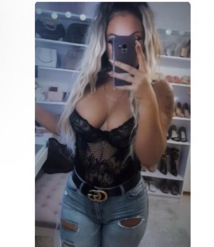 Svensk porrig cam modell, gör flera tjänster. obs! ej träffar - Escort Stockholm
